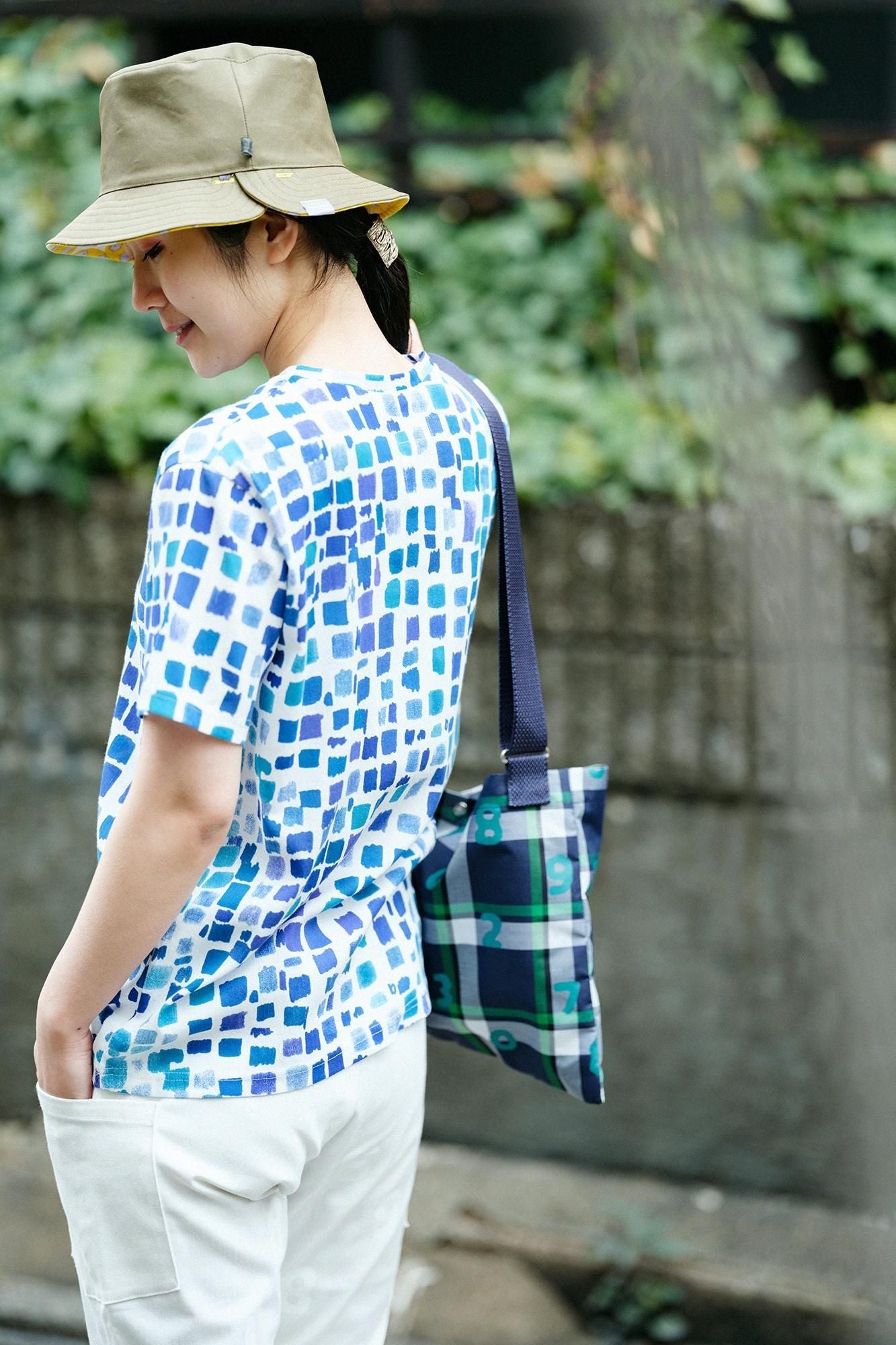 高島縮 40/40 半袖Tシャツ／絵具皿（えのぐざら） 水辺色（みずべいろ）