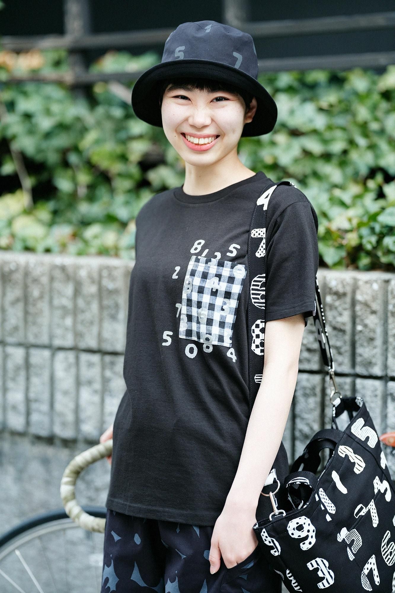 半袖 ポケットTシャツ[5.0]／ブラック×SO-SU-U昆（こん）