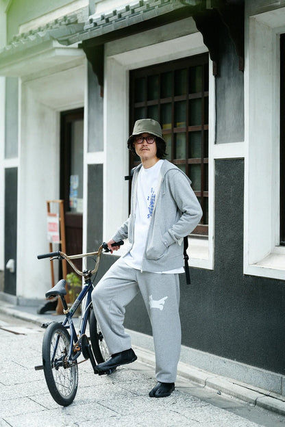【net限定】長袖 ポケットTシャツ[5.6]／ホワイト×SO-SU-U昆（こん）2