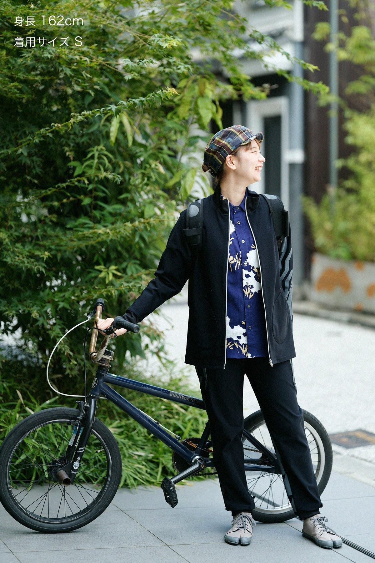 裏起毛ジャージー ZIP UP BIKEブルゾン／ブラック×だんだん▲
