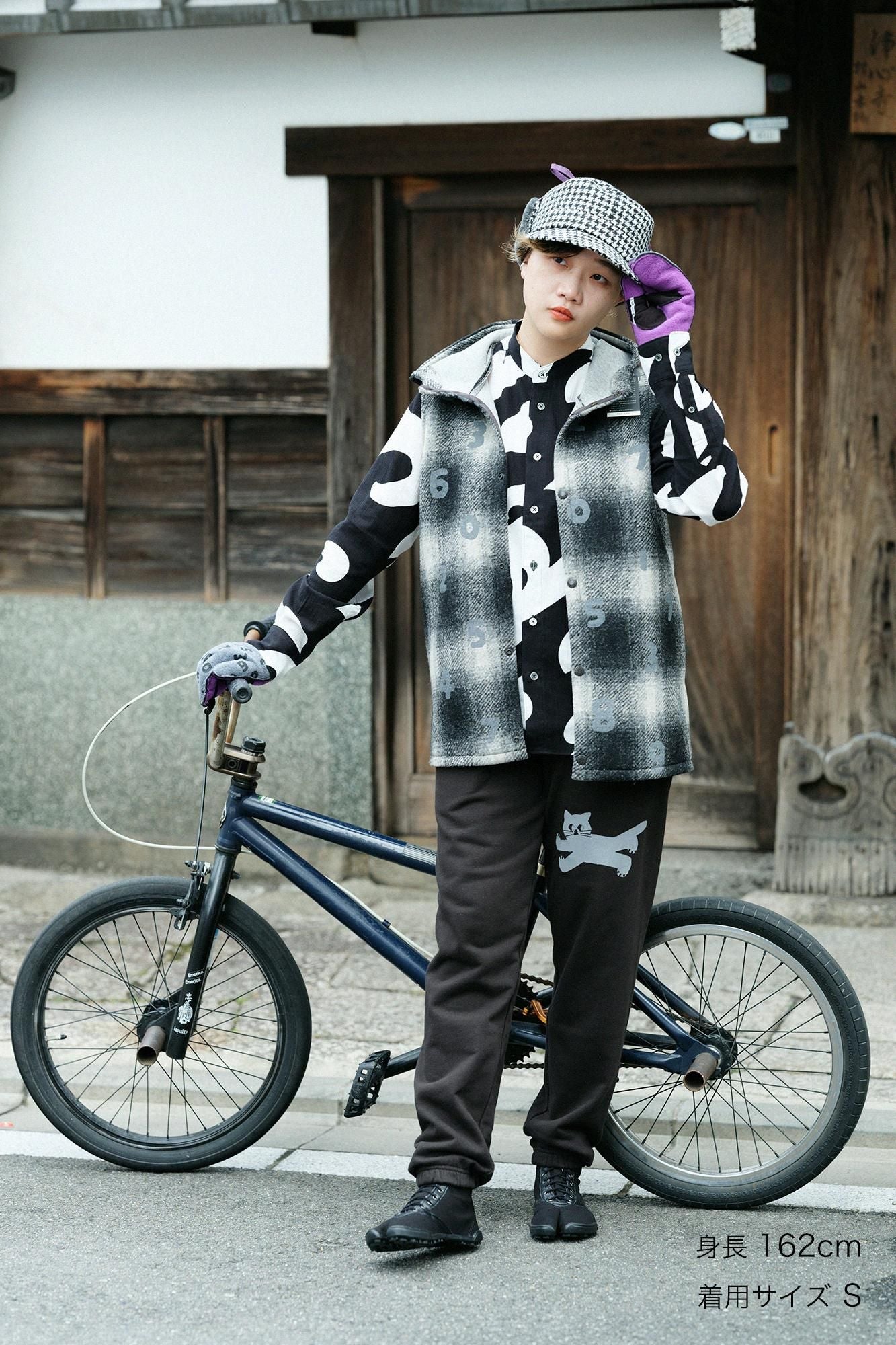 ボンディングニット BIKEフードベスト／SO-SU-U 濡羽霞格子（ぬればかすみこうし）