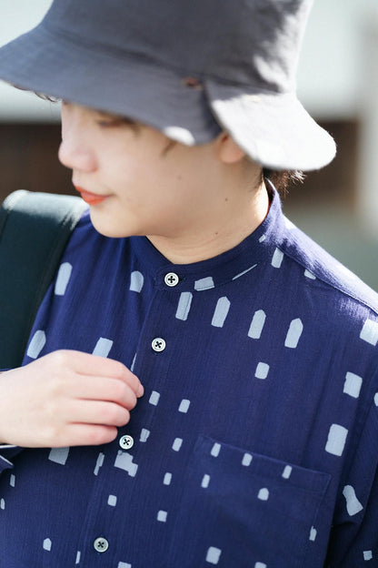 【net限定】高島縮 20/20 スタンドカラーシャツ／窓（まど）