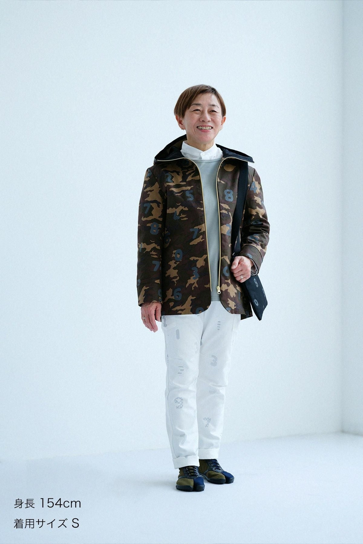コットンキャンバス ZIP UP フードジャケット／camo SO-SU-U 桑染（くわぞめ）