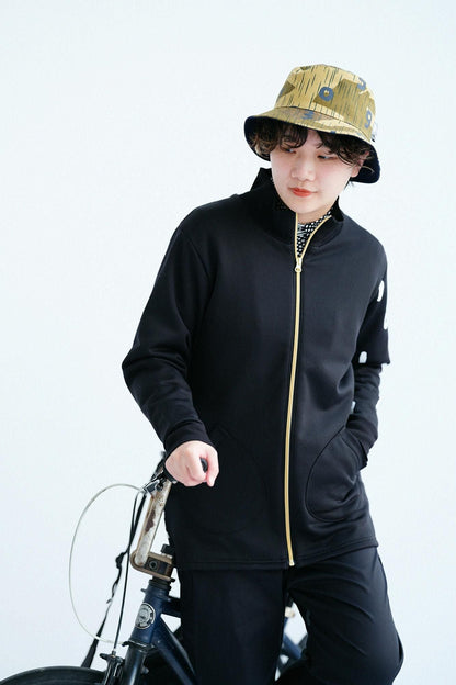 ラッチパイルニット ZIP UP BIKEブルゾン／ブラック×SO-SU-U