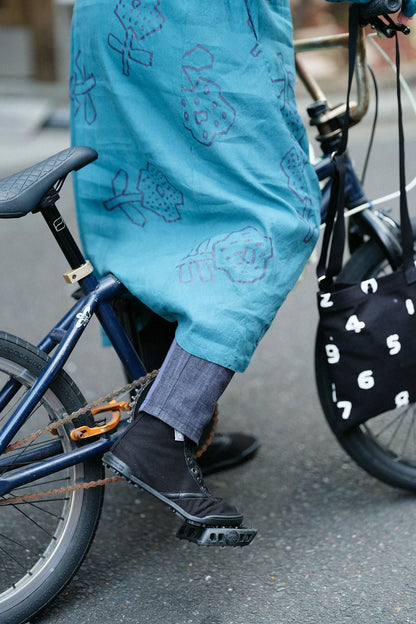 麻レーヨン BIKEワンピース／はななえ ちらし 鴨の羽色（かものはいろ）