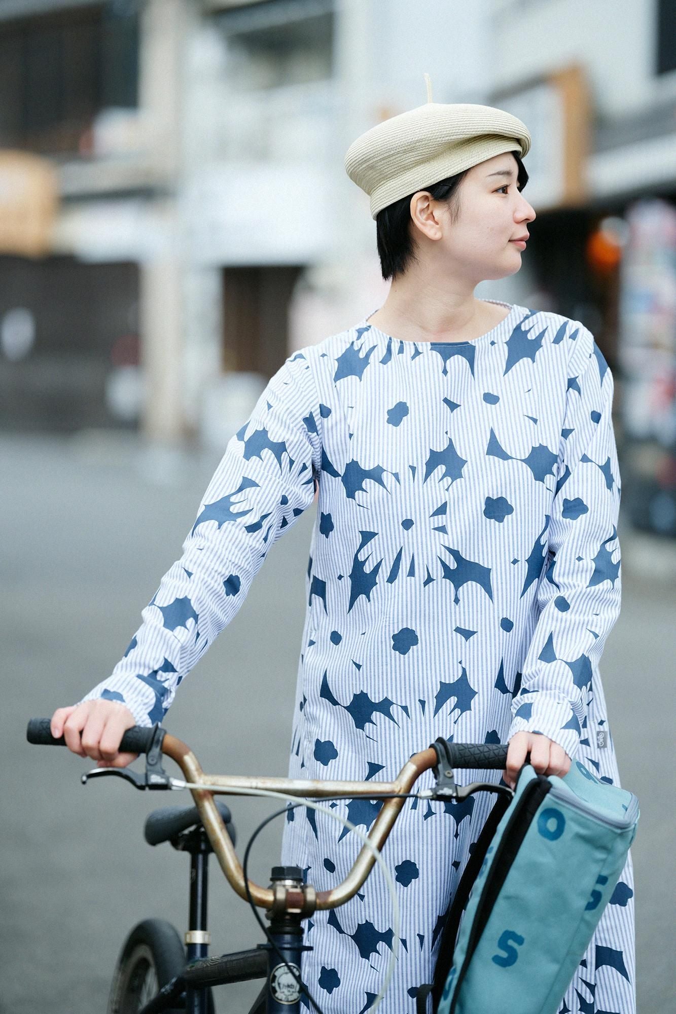 綿和紙 BIKEワンピース／おおらか 水色鼠間道（みずいろねずかんとう）