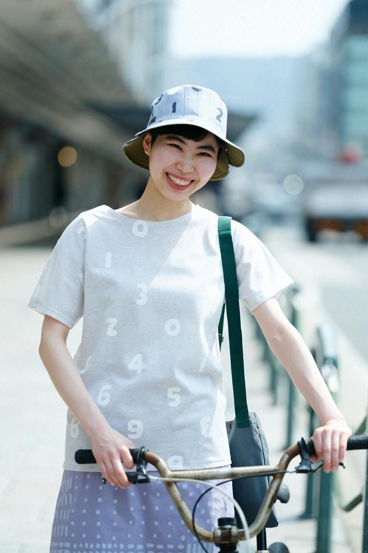 サテンストライプ リバーシブル BIKE HAT／SO-SU-U 灰青（はいあお）