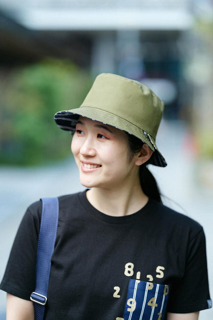 サテンストライプ リバーシブル BIKE HAT／SO-SU-U 留紺（とめこん）