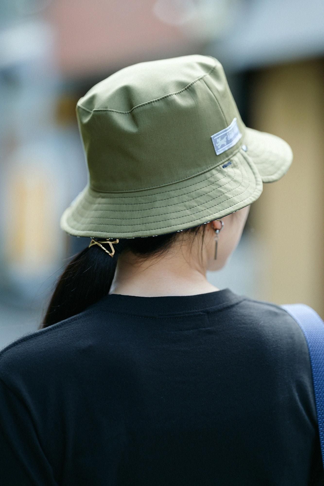 サテンストライプ リバーシブル BIKE HAT／SO-SU-U 留紺（とめこん）