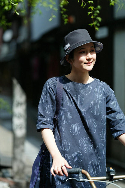 サテンストライプ リバーシブル BIKE HAT／すいぎょく 紺青（こんじょう）