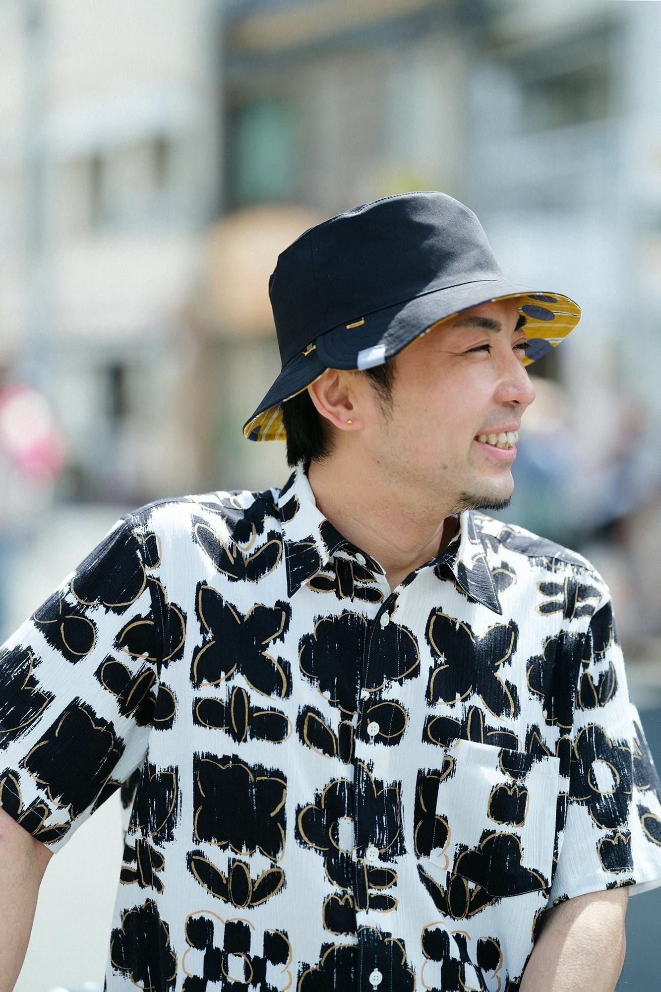 サテンストライプ リバーシブル BIKE HAT／すいぎょく 山吹茶（やまぶきちゃ）