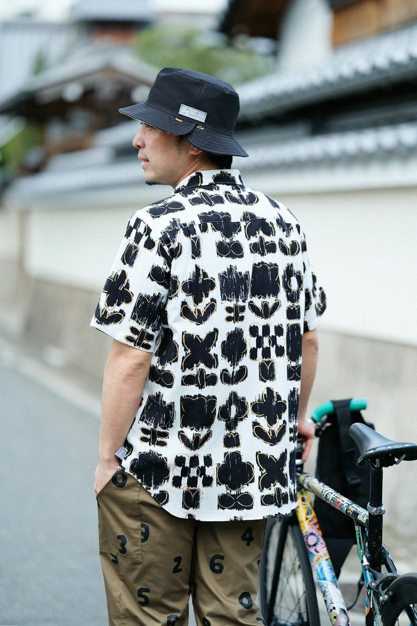 サテンストライプ リバーシブル BIKE HAT／すいぎょく 山吹茶（やまぶきちゃ）