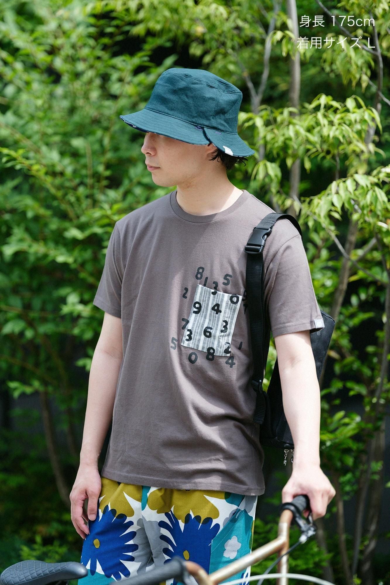 【net限定】半袖 ポケットTシャツ[5.0]／チャコール×SO-SU-U昆（こん）2