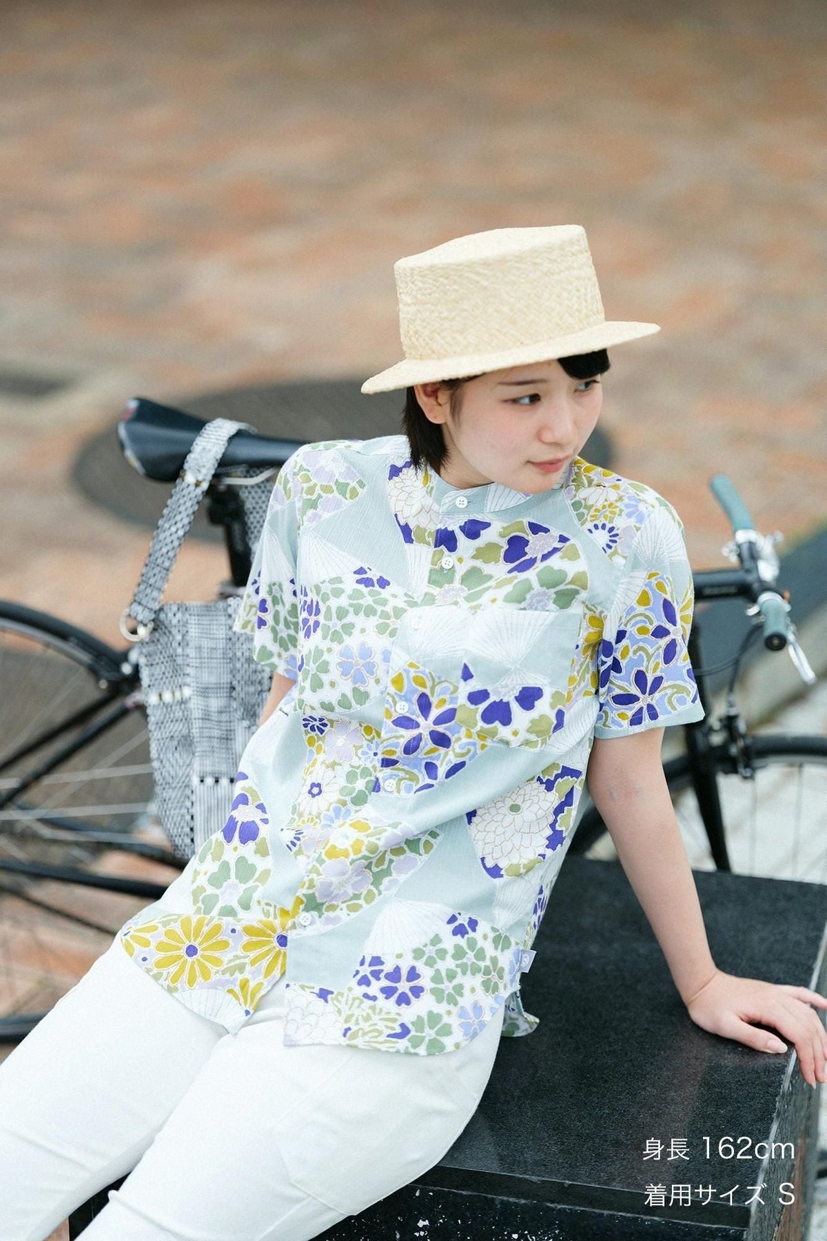 【net限定】高島縮 20/20 スタンドカラー半袖シャツ／扇（おうぎ） 千草鼠（ちぐさねず）
