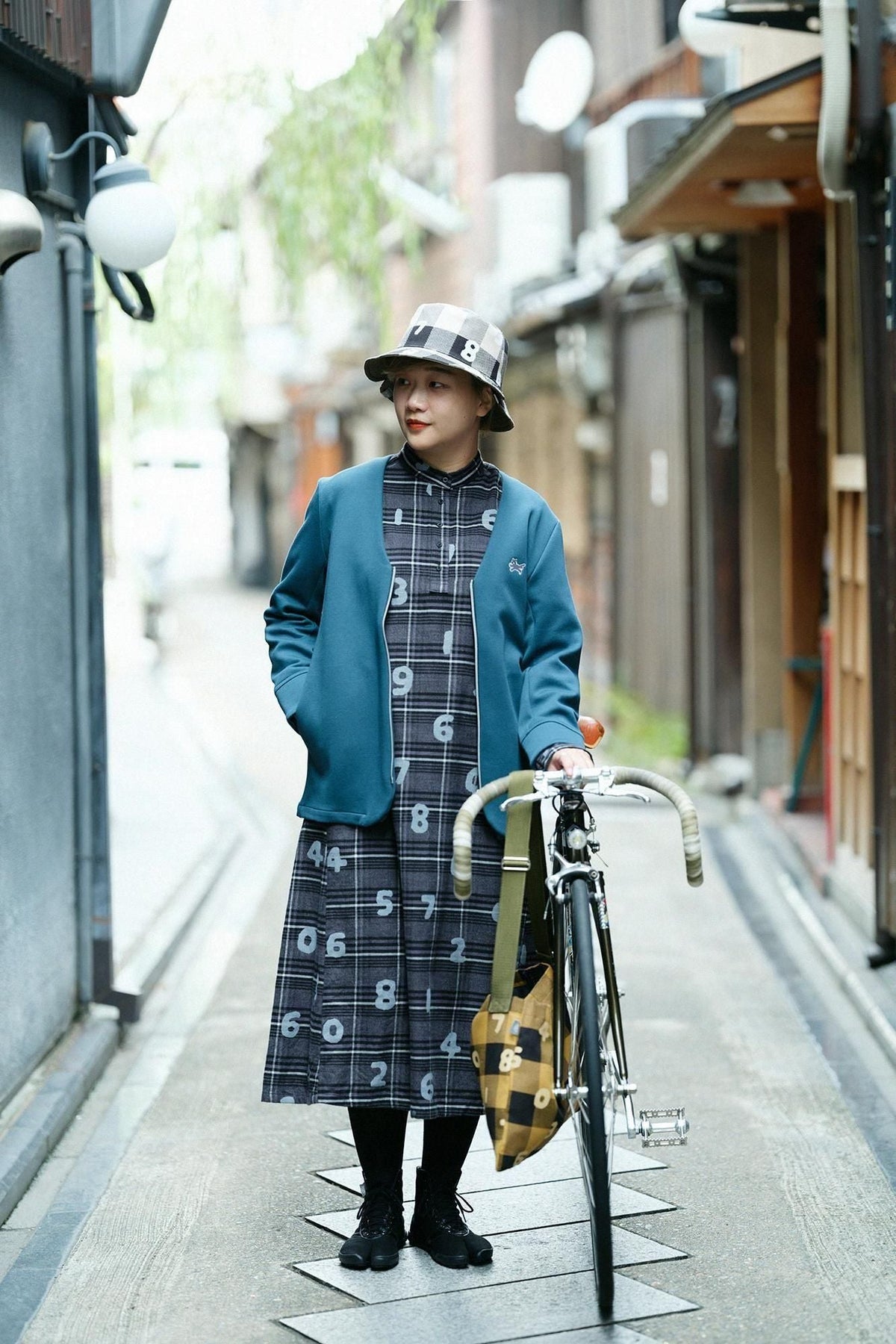 超長綿 グレンネルチェック H.N.BIKEワンピース／SO-SU-U ダークグレー