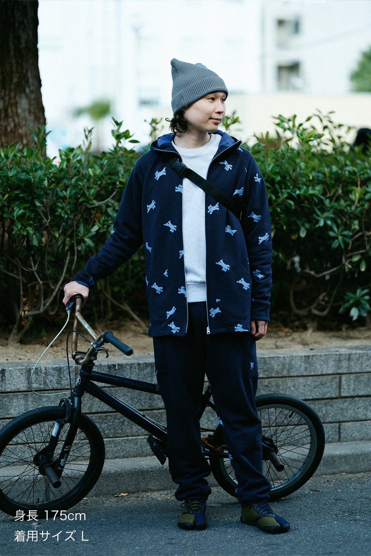 裏毛 BIKEパンツ／ネイビー×ねこ かけっこ
