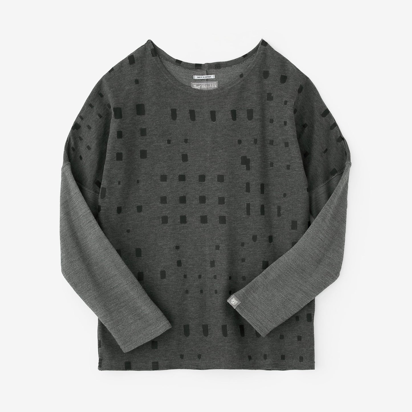 コットンリバーニット 型ぬき長袖Tシャツ／窓 グレー