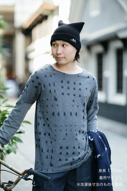 コットンリバーニット 型ぬき長袖Tシャツ／窓 グレー