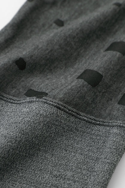 コットンリバーニット 型ぬき長袖Tシャツ／窓 グレー