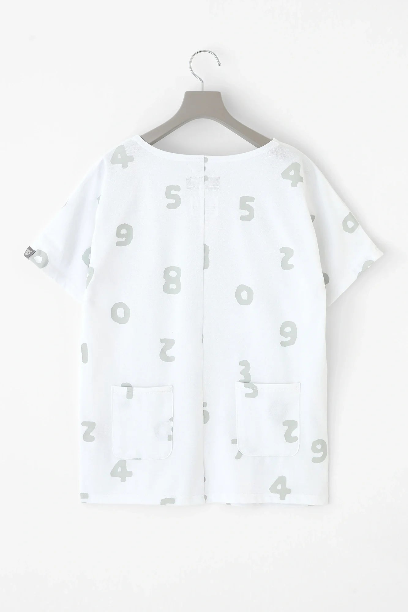 C/CM(R) カノコニット 型ぬきTシャツ／SO-SU-U 上下（しょうか）と余白（よはく） ホワイト