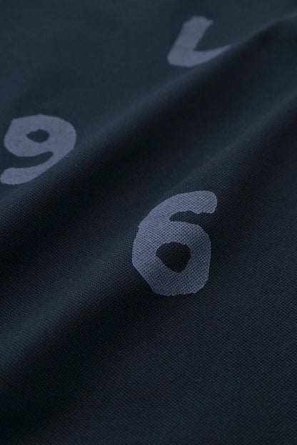 C/CM(R) カノコニット 型ぬきTシャツ／SO-SU-U 上下（しょうか）と余白（よはく） ネイビー