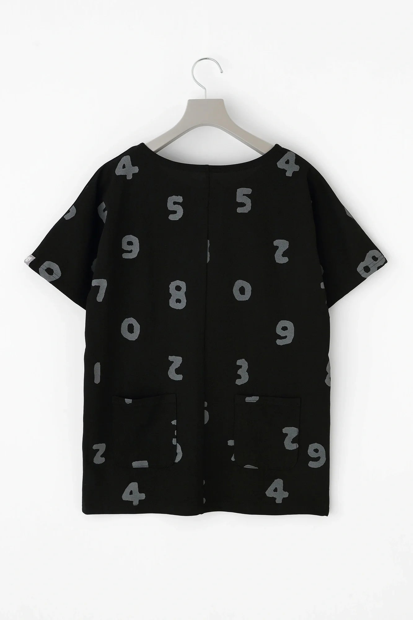 C/CM(R) カノコニット 型ぬきTシャツ／SO-SU-U 上下（しょうか）と余白（よはく） ブラック