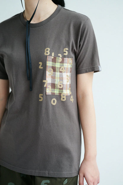 半袖 ポケットTシャツ[5.0]／チャコール×SO-SU-U昆（こん）