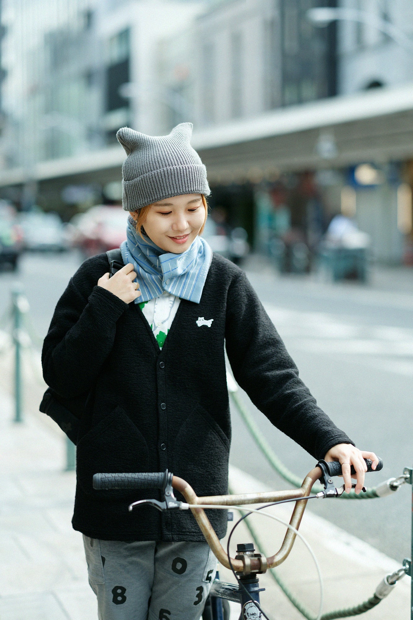 リバーシブル BIKEネックウォーマー／隙間（すきま）と縞（しま）  アクアグリーン