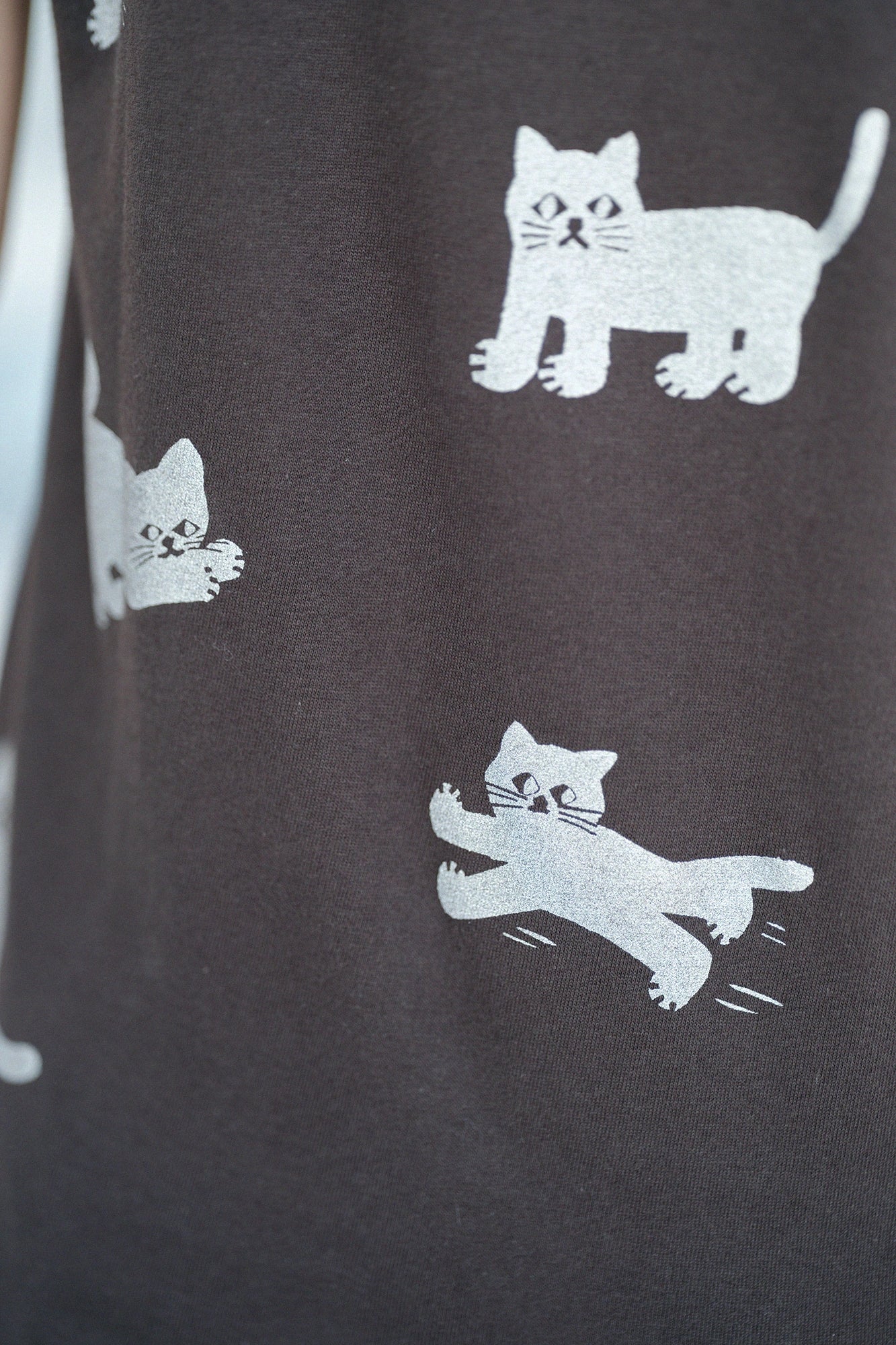 ねこ 半袖Tシャツ[5.0]／スモークブラック