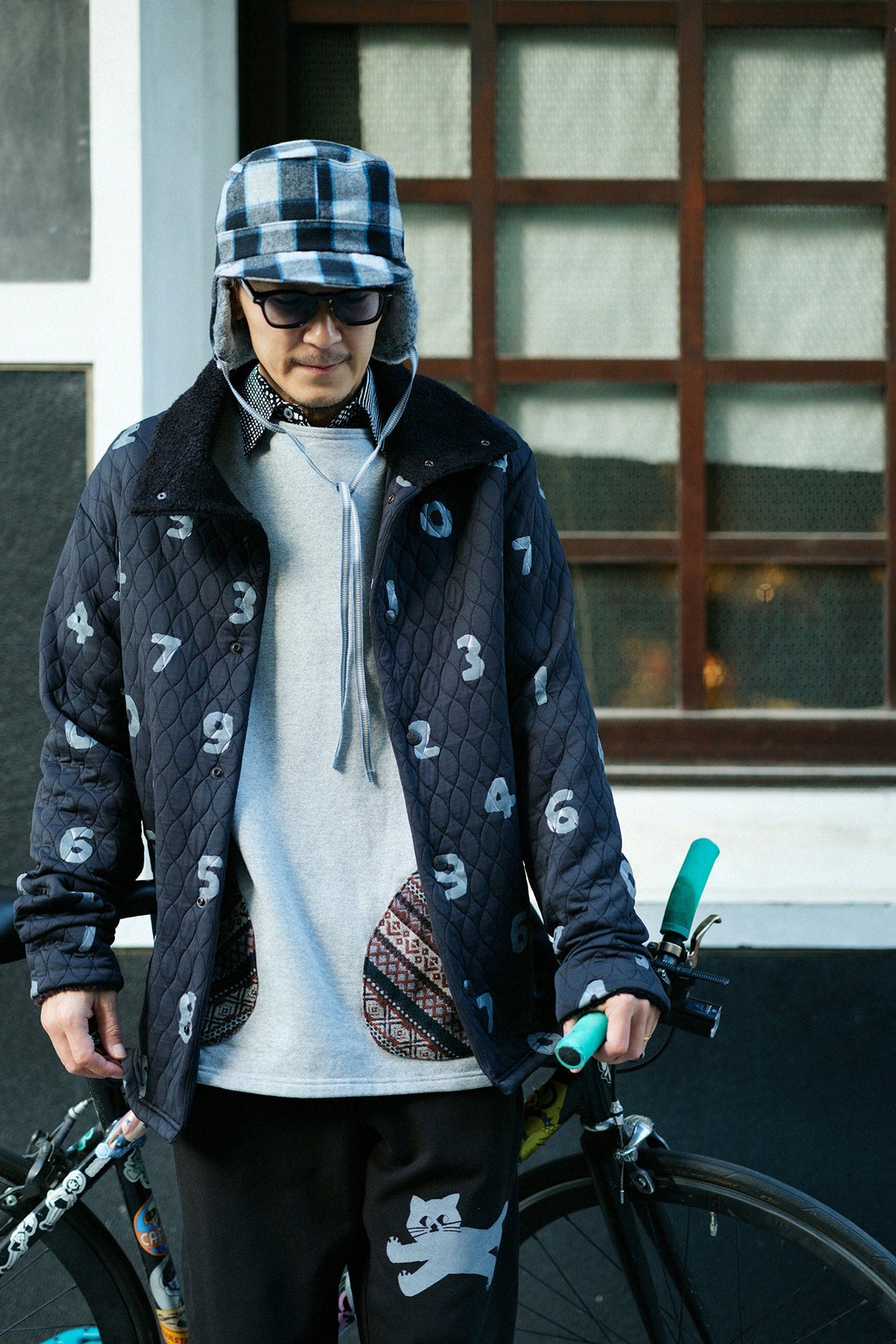 ウールチェック ボア BIKE CAP／ブルーブラック×SO-SU-U