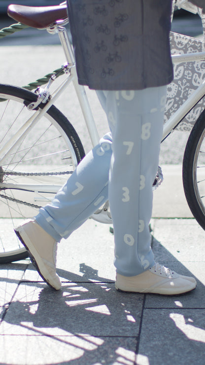 ケーブルジャカード×裏毛 BIKEパンツ／エクリュ イエローボーダー×SO-SU-U